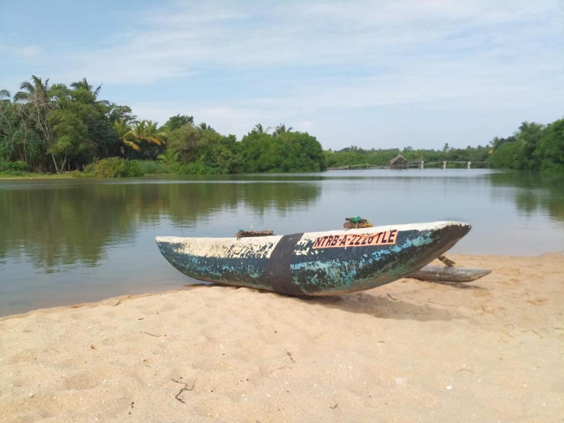 Silent Peacock Villa And Peacock Cafe Tangalle Extérieur photo
